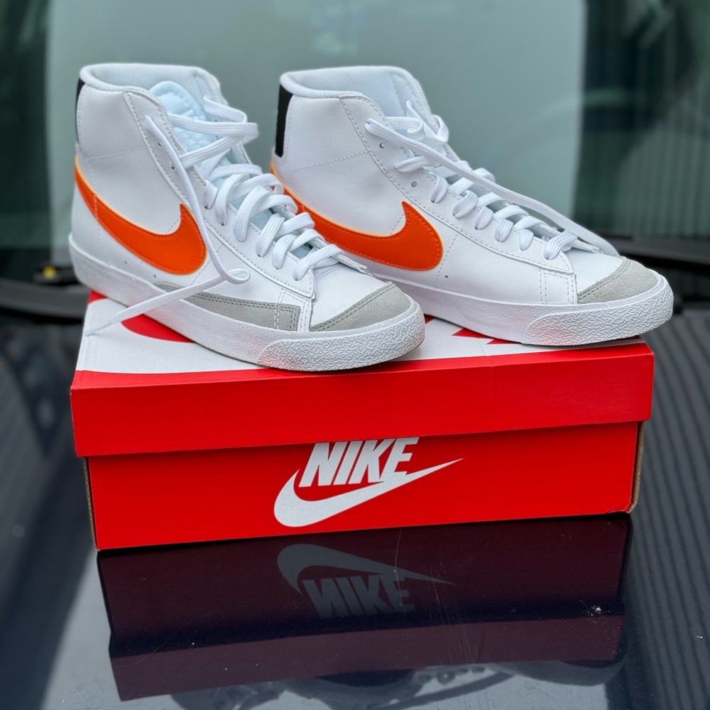 Nike Blazer Mid '77 Vintage size 7